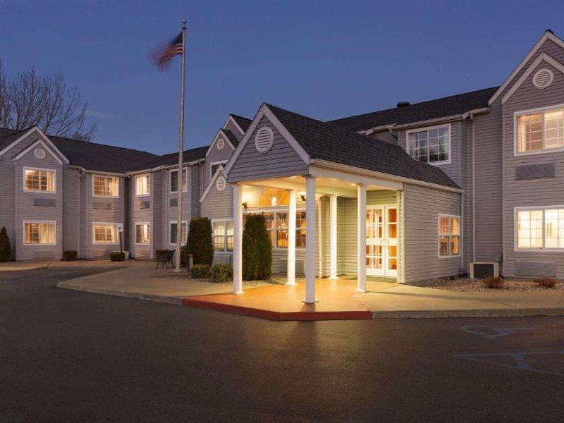 Microtel Inn By Wyndham - Albany Airport Latham Exterior foto