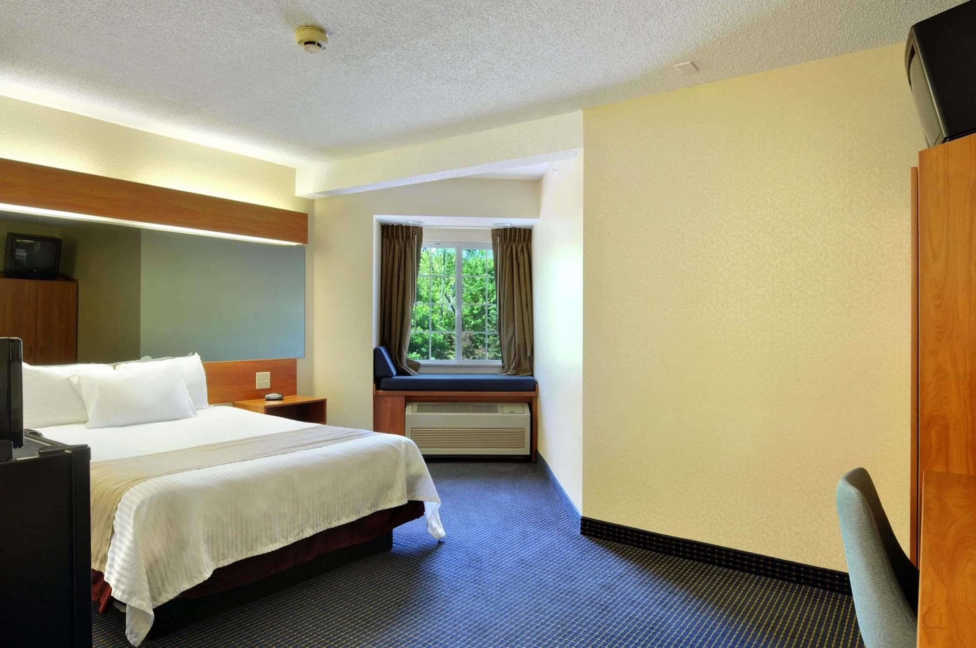 Microtel Inn By Wyndham - Albany Airport Latham Exterior foto